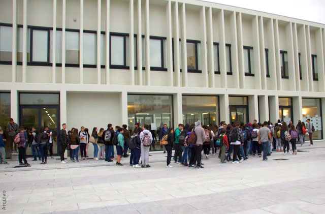 Escola Padrão da Légua