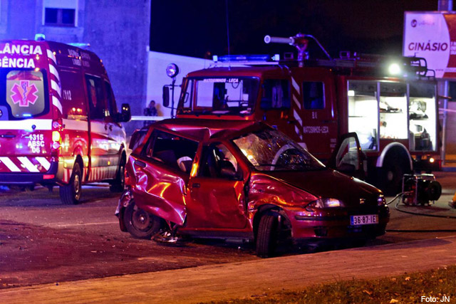 Acidente em S. Mamede de Infesta provocou dois mortos e seis feridos