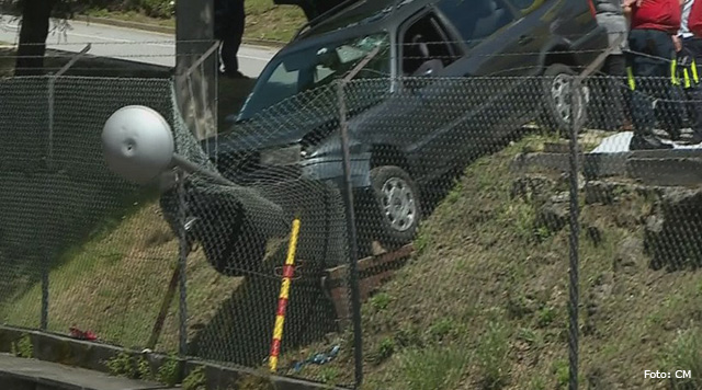 Um morto em despiste de carro no Hospital de Matosinhos