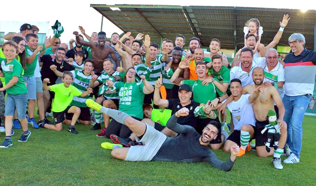 Leça em festa pela manutenção no Campeonato de Portugal