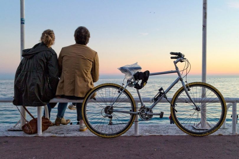 Casal com Bicicleta