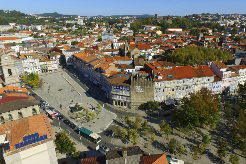 Guimarães - Largo do Toural