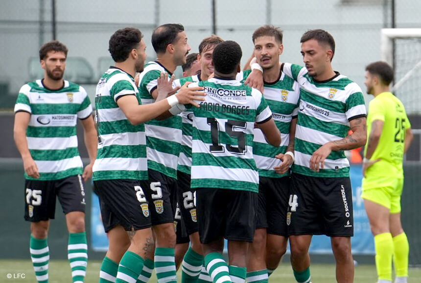 Festejos do golo da equipa do Leça FC