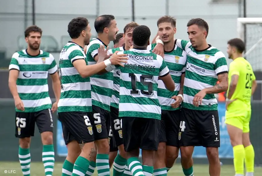 Festejos do golo da equipa do Leça FC